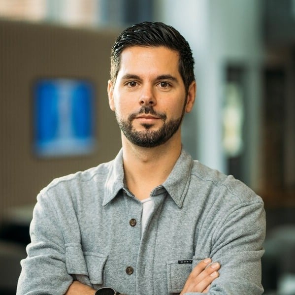 Portraetbild von Mirko Herzog, Team Leader Education bei JYSK